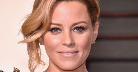 Elizabeth Banks nie okiełznała głębokiego dekoltu