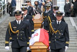 Państwowy pogrzeb admirała Józefa Unruga. Jest prezydent i szef MON