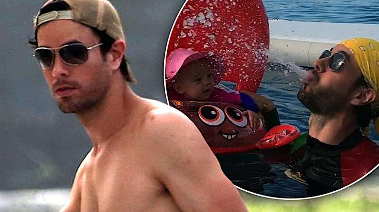 Enrique Iglesias bez koszulki z córką