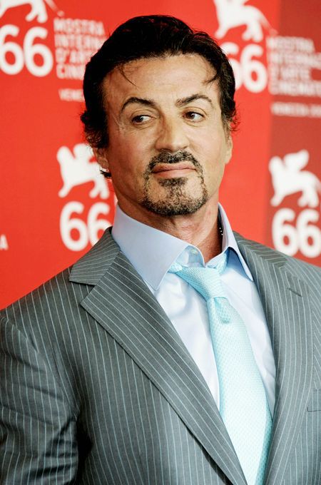 Pęknięty kark Sylvestra Stallone