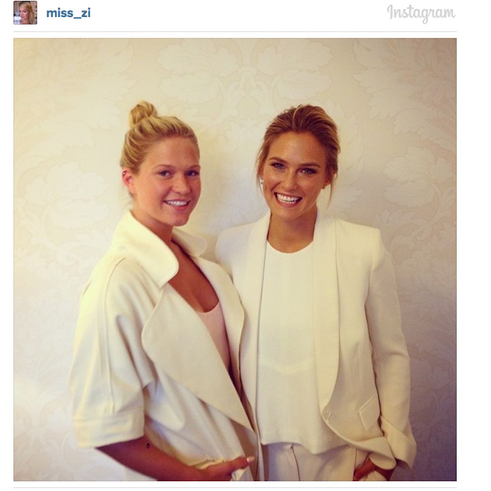 Zosia Ślotała i Bar Refaeli 

Fotografia: screen z Instagram.com