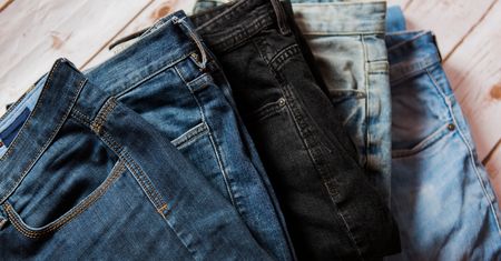 Balloon jeans znowu na topie. Trend z lat 80. i 90. powraca w wielkim stylu