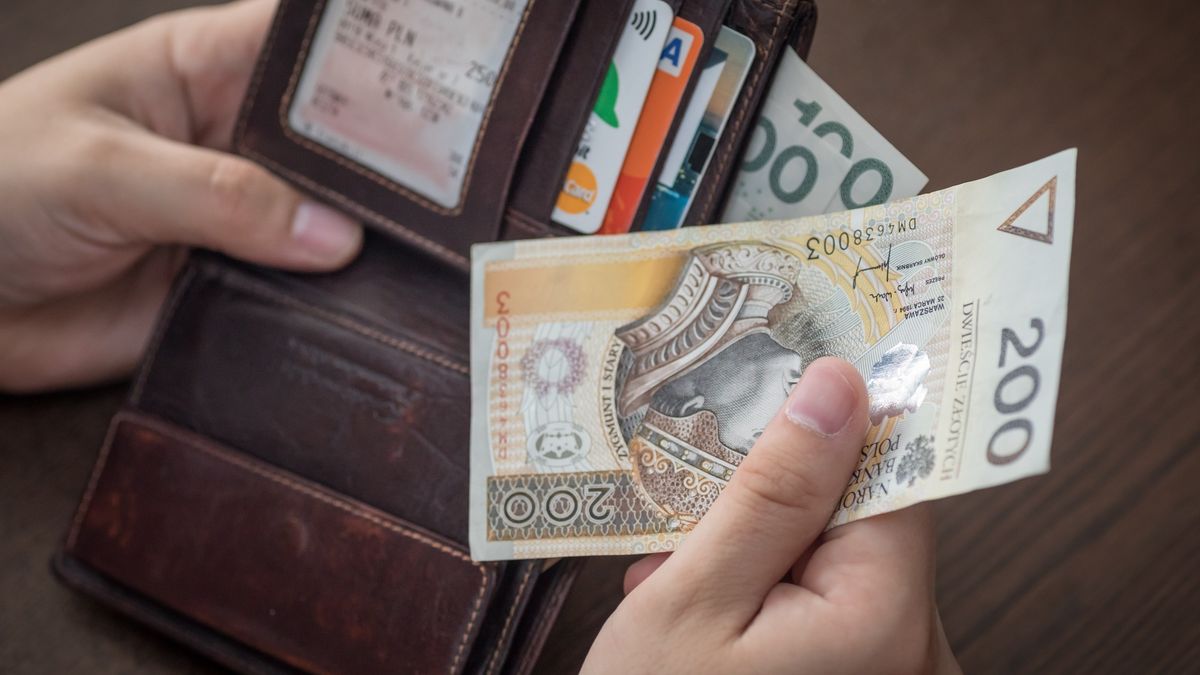 Rozczarowujące dane GUS. Pensje rosną mniej od prognoz 