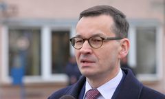 Pani Ewa odpowiada premierowi. "Niech pan przyjedzie do Błonia zimą"