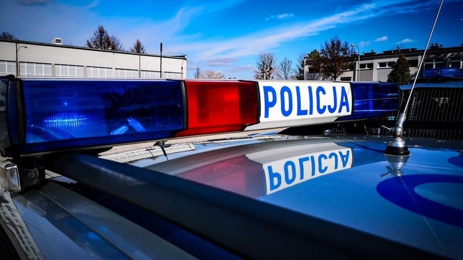 Na miejscu, gdzie znaleziono mężczyznę, pracowała prokuratura i policja