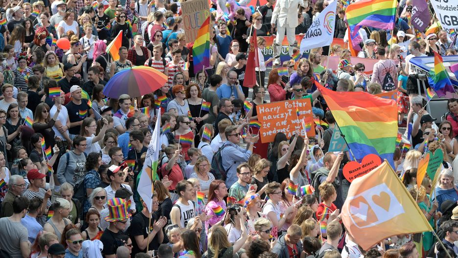 W IV Marszu Równości w Gdańsku bierze udział kilka tysięcy osób