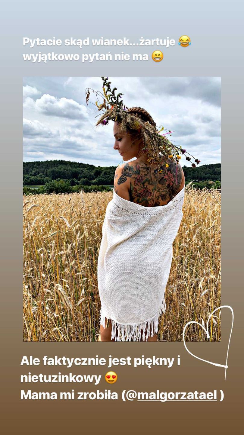 Blanka Lipińska w wianku zrobionym przez mamę