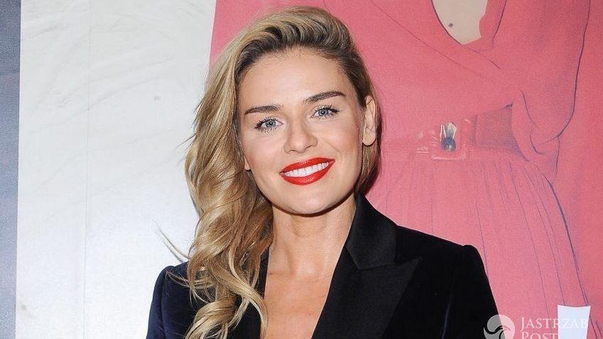 <h2>Natasza Urbańska - jak spędzi święta 2015?</h2>
Aktorka wraz ze swoją rodziną spędzi święta wraz z rodziną w Emilinie. Po kilku dniach tradycyjnego biesiadowania, gwiazda wybiera się na krótki urlop.
https://www.youtube.com/watch?v=S8xgcPW2s_I