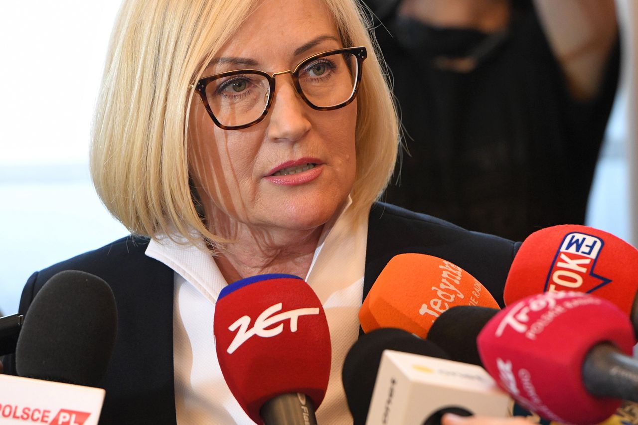 Wypłaty 500+ na pierwsze dziecko już w wakacje 