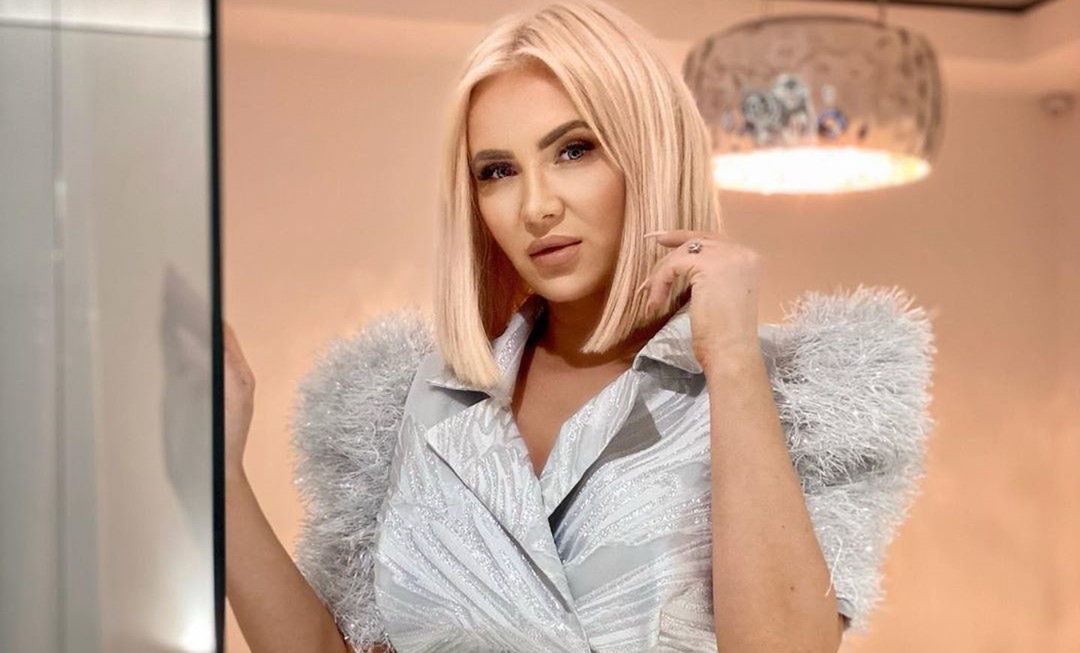 "Królowe życia". Izabela Macudzińska miała wypadek samochodowy