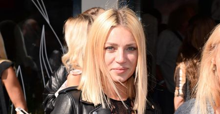 Martyna Gliwińska w stylizacji na jesień. Wybrała najmodniejszy sweter i ręcznie wykonane okrycie