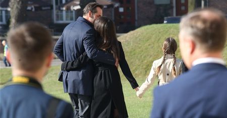 Kaczyńska z partnerem i dziećmi na Wawelu. Obchodzą rocznicę katastrofy smoleńskiej