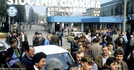 Były stoczniowiec: Wałęsa był na SB 37 razy. Ale nie donosił