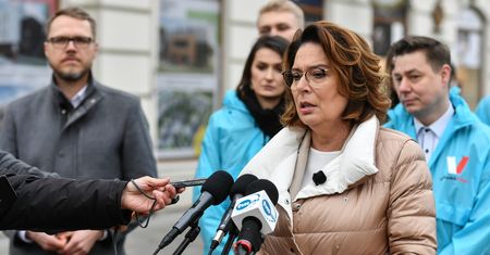 Wybory prezydenckie 2020.  Kandydaci wprowadzają zmiany w prowadzeniu kampanii wyborczej