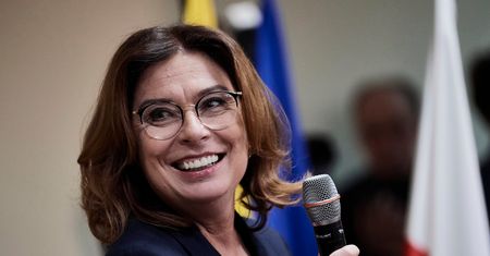 Wybory prezydenckie 2020. Przyszłość "pewna" czy "bezpieczna"? Posłowie PO kontra hasło ich kandydatki