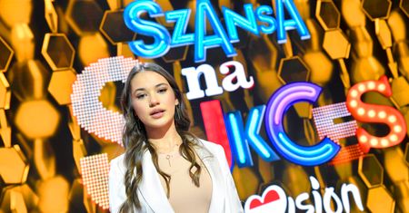 Alicja Szemplińska podbiła serca zagranicznych słuchaczy. W Polsce ją krytykują