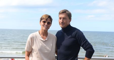 "Nasz związek nie zawsze jest łatwy". Felicjańska przesuwa termin ślubu