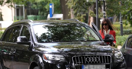 Były złodziej o kradzieży auta Kaczyńskiej. "Podeszli ze skrzynką, podpięli laptopa i odjechali"