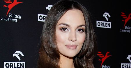 Paulina Krupińska w prześwitującej sukience