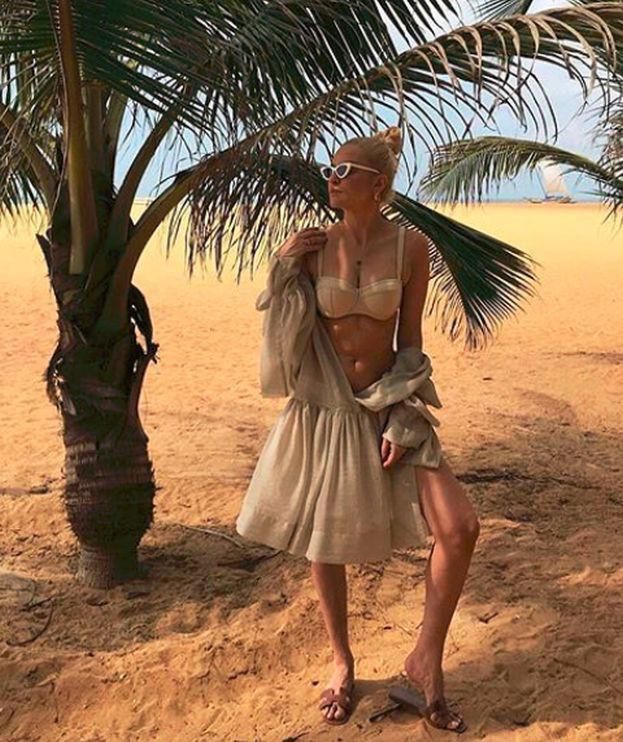 Joanna Horodyńska pręży się na plaży w bikini. Tak chwali się rajskimi wakacjami