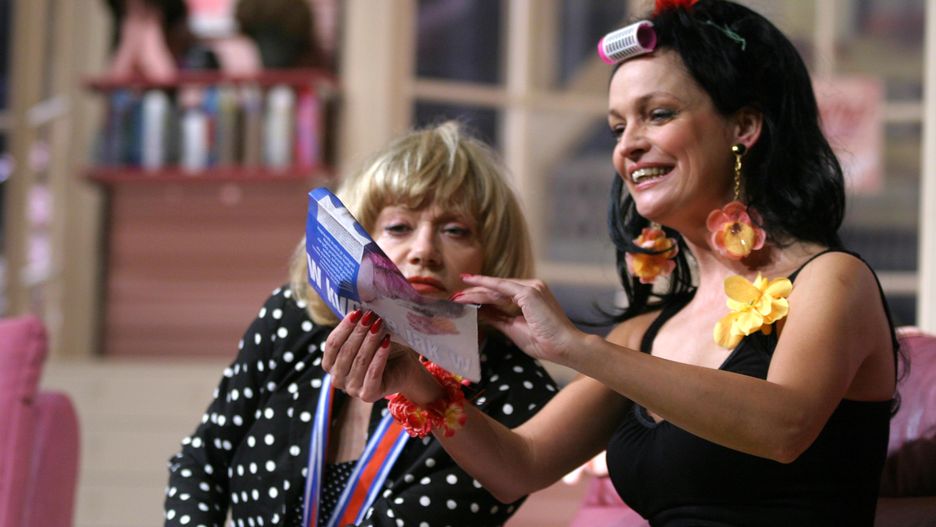 Adrianna Biedrzyńska, Krystyna Sienkiewicz