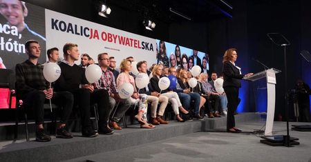 Kidawa-Błońska obiecuje. 600 zł do ręki i niższa składka ZUS