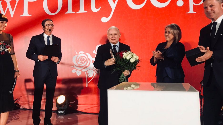 Jarosław Kaczyński odebrał nagrodę Biało-Czerwonych Róż