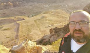 Internauci donoszą, że Radosław Poszwiński wyrył w skale parku narodowego napis "TVP Info". Odpowiada: "Niczego nie wyryłem"