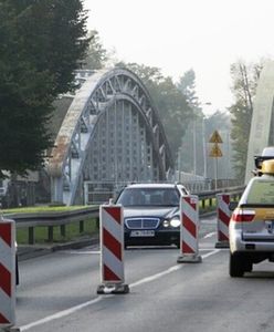 Wrocław: most Jagielloński nieczynny przez awarię wodociągu