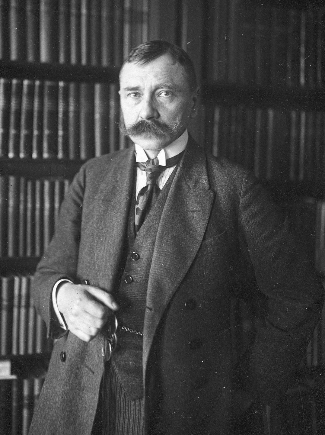 Były premier Artur Śliwiński. To on wyciągnął z Piłsudskiego wyznanie o planowanym samobójstwie . 