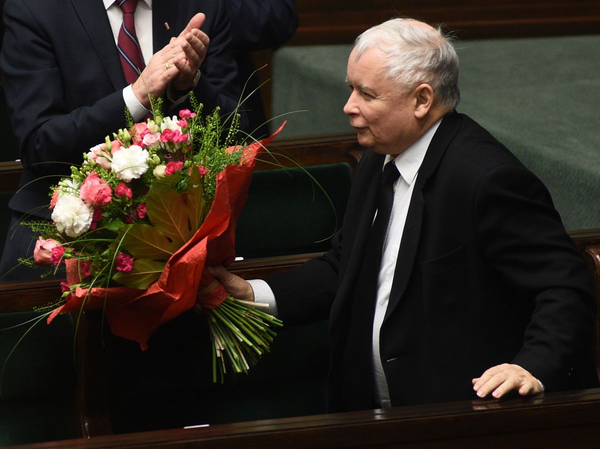 Morawiecki przyniósł Kaczyńskiemu prezenty. Zobacz, co dostał prezes PiS
