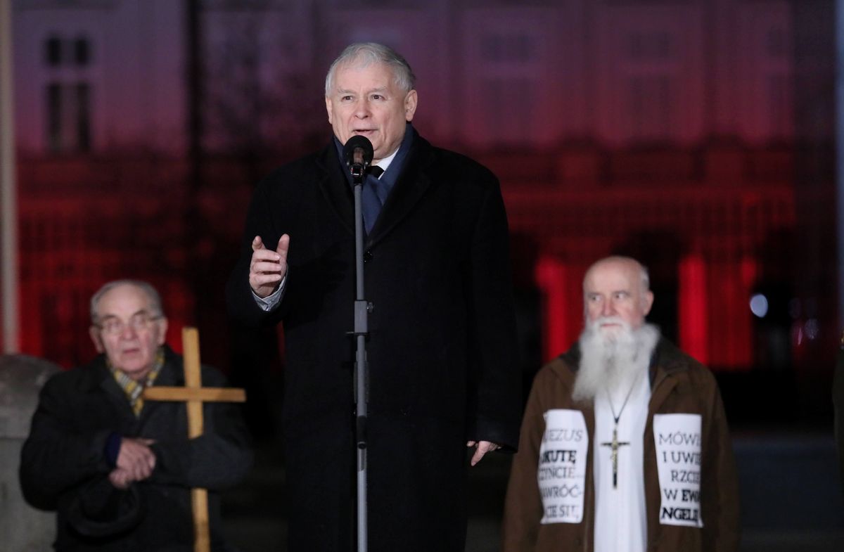 Krzyczeli do Jarosława Kaczyńskiego: "kłamca". Sąd: nie złamali prawa