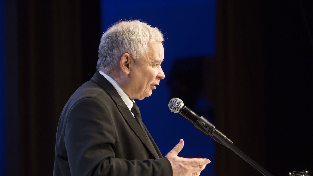 Jarosław Kaczyński obiecał wzrost płacy minimalnej do 2023 r. o blisko tysiąc zł netto.
