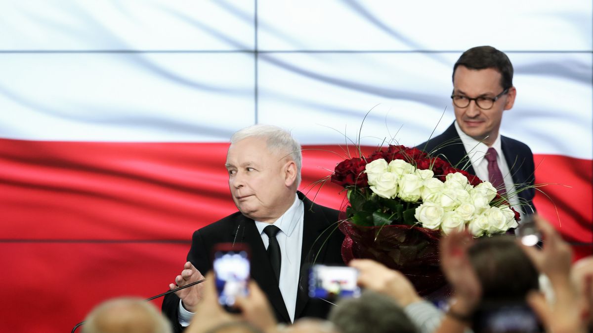 Jarosław Kaczyński mimo zwycięstwa nie popadał w euforię po ogłoszeniu sondażowych wyników wyborów