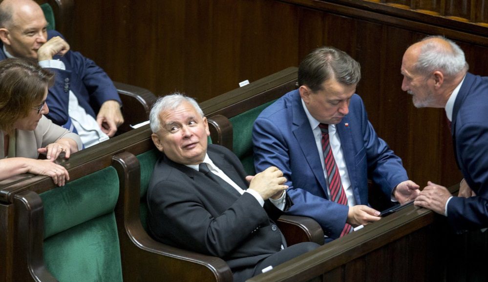 Antypolski patriotyzm PiS. Jacek Żakowski: Kaczyński zachowuje się jak dzieciak