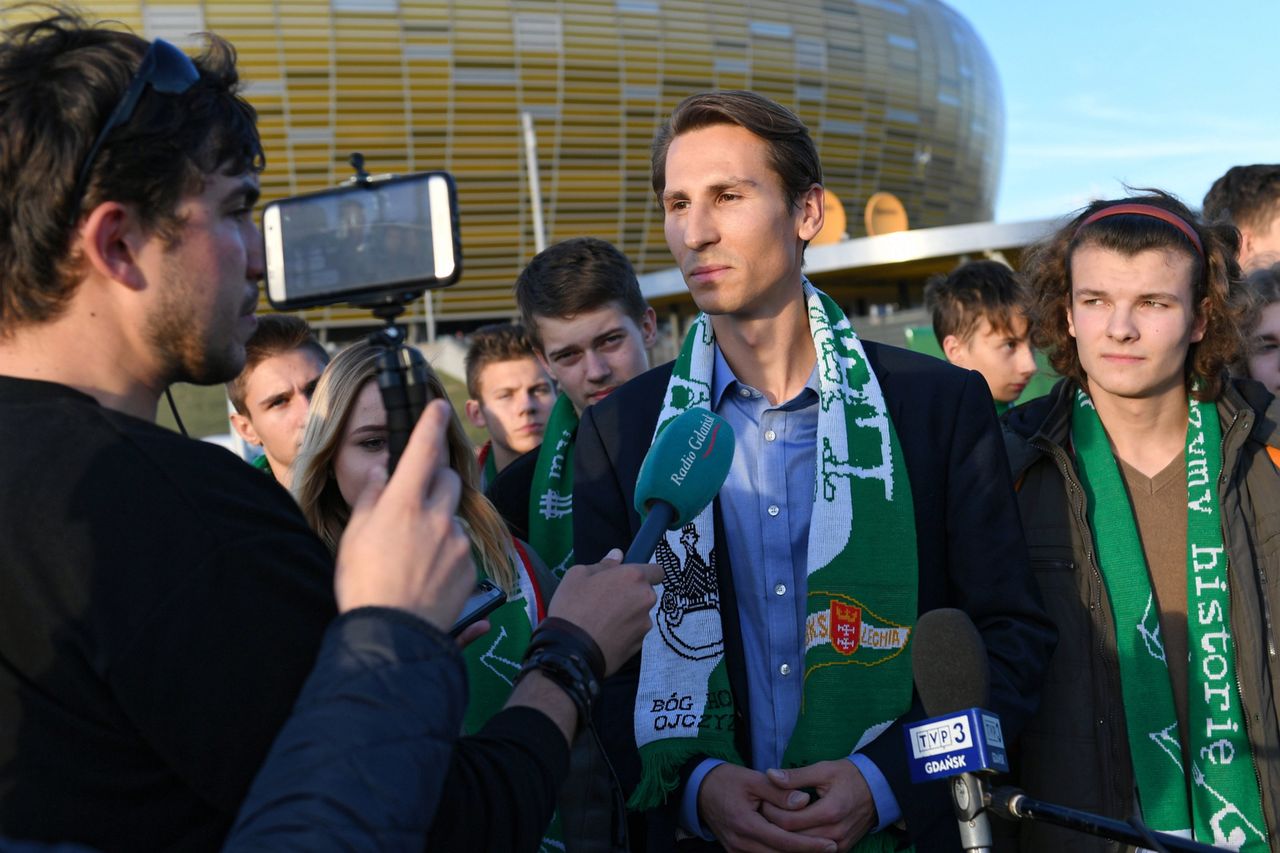 Kacper Płażyński przegrał w sądzie. Musi sprostować swoje wypowiedzi