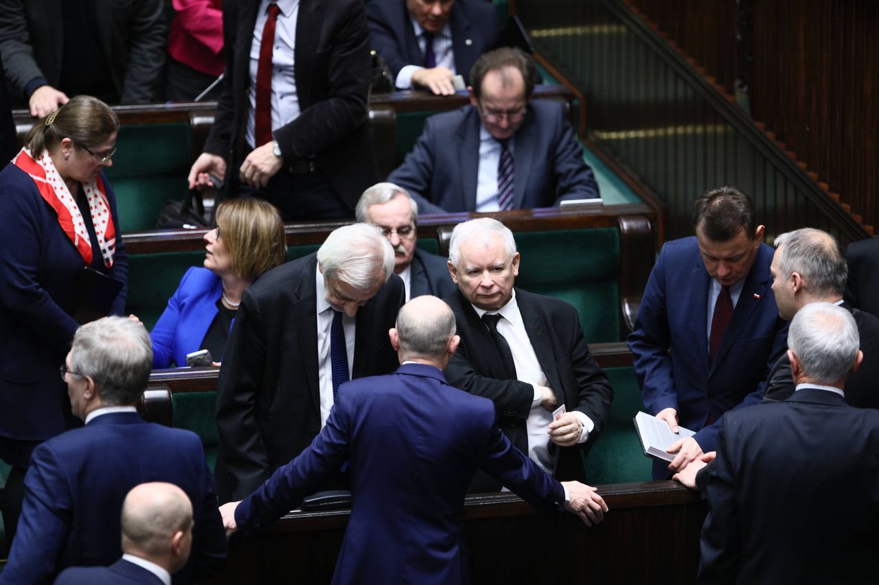 PiS chce omówić zmiany w rządzie? Narada kierownictwa partii na Nowogrodzkiej