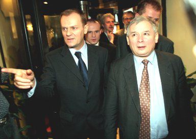 J.Kaczyński - Tusk: pierwszy krok w stronę porozumienia