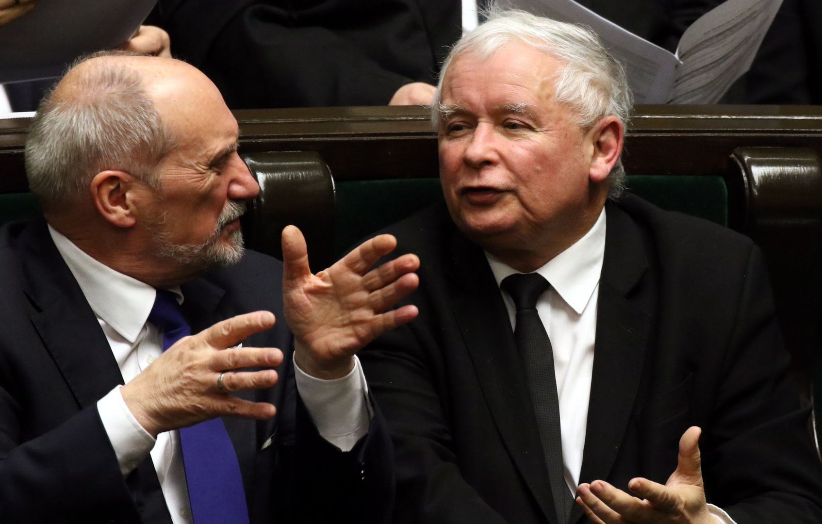 Antoni Macierewicz i Jarosław Kaczyński dzień po odwołaniu szefa MON