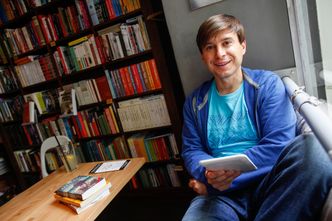 Michał Kiciński inwestuje w sieć burgerowni. Powstała nowa grupa gastronomiczna