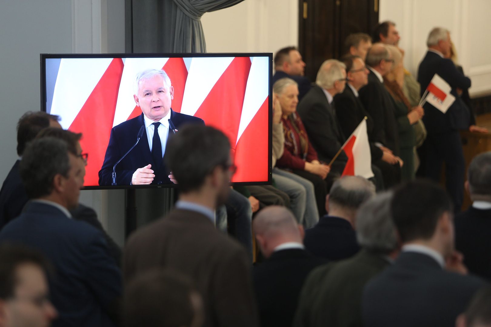 Jarosław Kaczyński odpowiada na marsz KOD