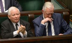 Kaczyński dyscyplinuje posłankę w Sejmie. Tarczyńskiego potraktował gorzej