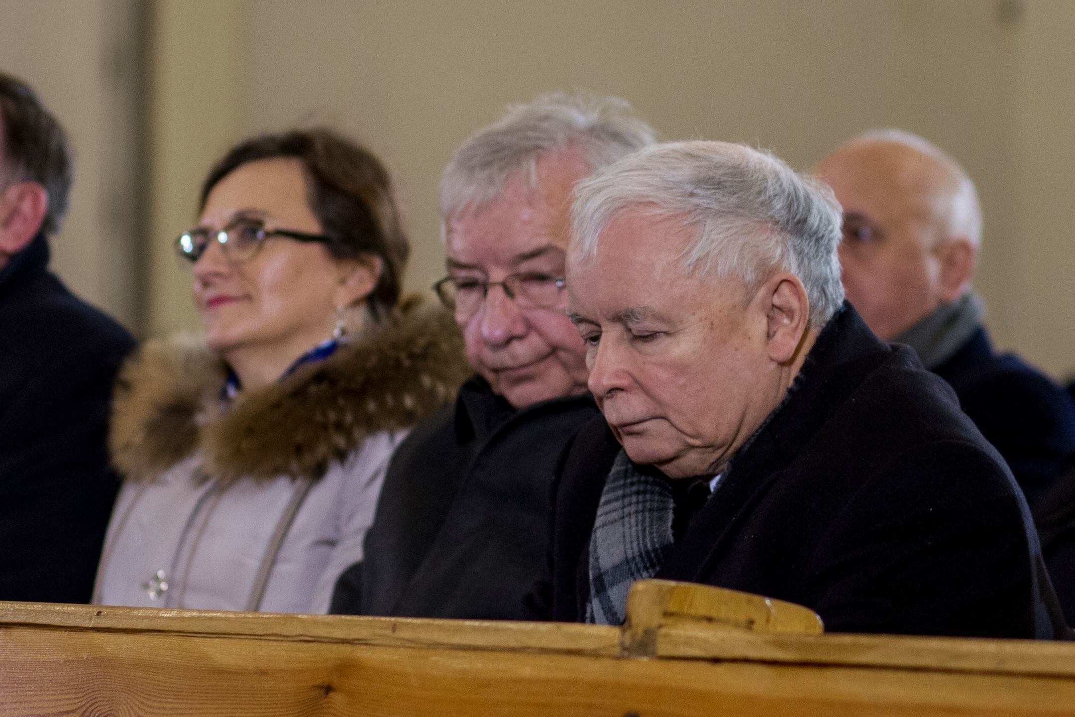 "Jarosław Kaczyński jest wciąż zdruzgotany śmiercią brata" - twierdzi Staniszkis
