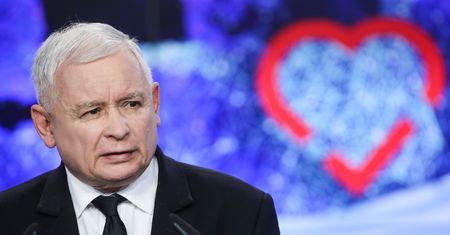 "Piątka Kaczyńskiego" ma szczęście. Pożyczki rządu będą wyjątkowo tanie