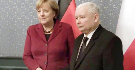 Michał Sutowski: Po Smoleńsku Kaczyński nie ma już żadnych hamulców. Polska jest coraz bardziej samotna