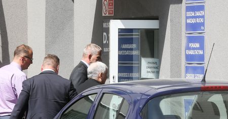 Jarosław Kaczyński w szpitalu. Wizyta w Garwolinie odwołana