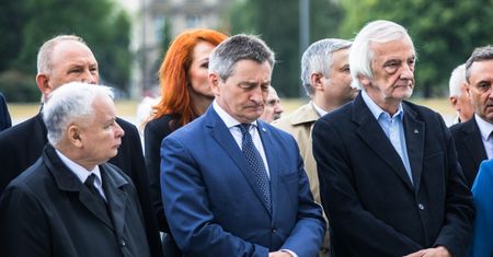 Marszałek Sejmu Marek Kuchciński problemem dla PiS. "Uderzył w gen partii: wiarygodność i pokorę"