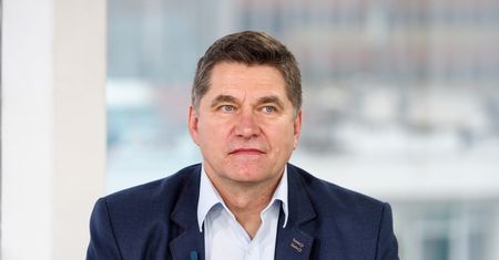 Sławomir Świerzyński, lider Bayer Full: byłem molestowany przez dwie osoby z kręgu związanego z PO