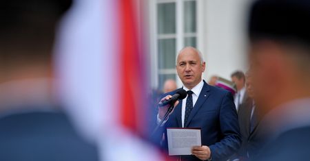 Riposta Giertycha na słowa wiceprezesa PiS. "Potwierdzam: bolszewia"