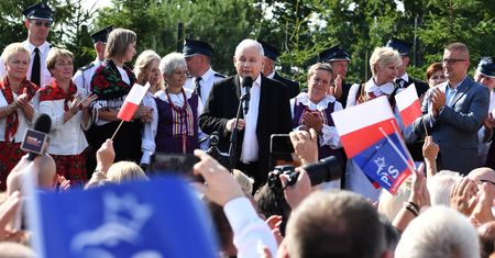 Trzypartyjny Sejm, dominacja PiS. Niezależnie od kształtu opozycji [BADANIE]